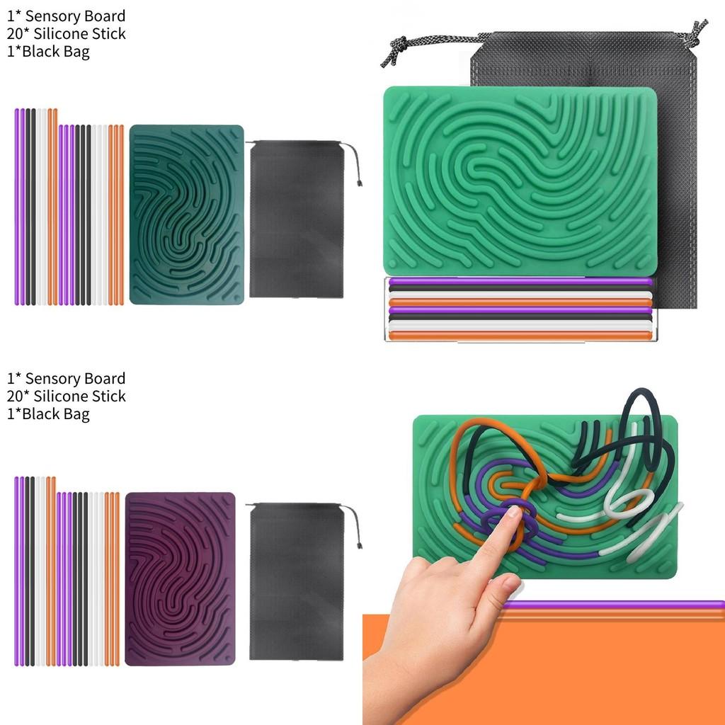 Sensorisches Aktivitätsbrett für Kinder aus lebensmittelechtem Silikonmaterial in mehreren Farben