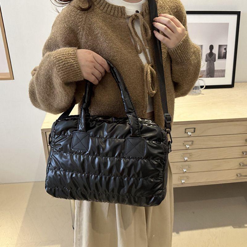 Yogodlns Leisure Zipper Shoulder Bag Women's Retro Sewing Thread Large Capacity Soft Versatile Commute Shopper Tote Casual Handbags