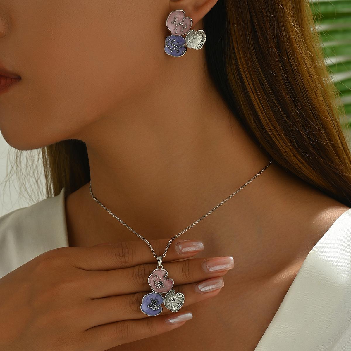 

Цветочное ожерелье, серьги, комплект, индивидуальный дизайн, цепочка на шею, премиум-класса, в виде капель масла