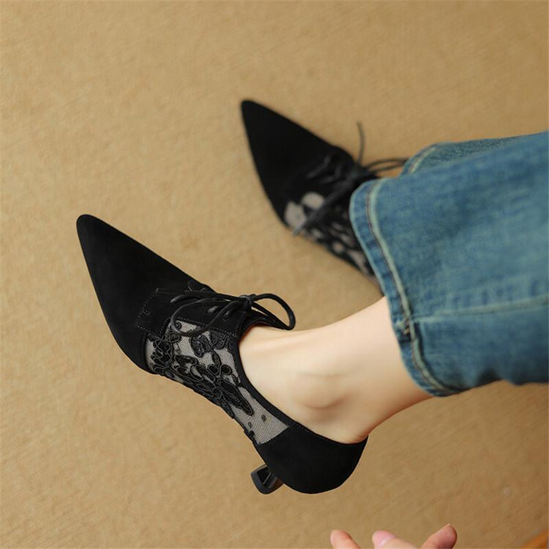 Fashion New Spring Sheep Suede Women Shoes French Retro Pointed Toe Women Pumps Embroidered Mesh Loafers Shoes for Women Ladies Shoes
