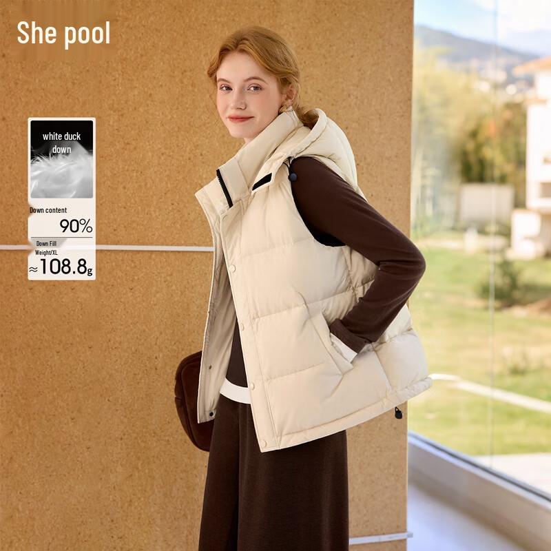 

Women s 90% Down Hooded Puffer Vest L