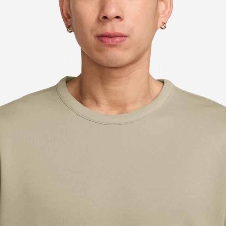 Nike As M Nk Df 24.7 Is Crew Sports Round Neck Casual Pullover Sweatshirt Men sweatshirt Olive-Brown HQ6965253