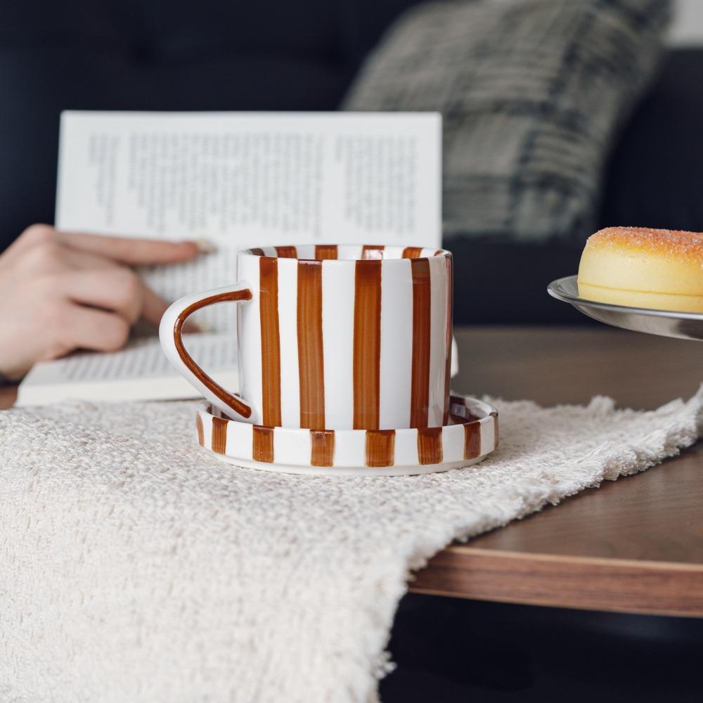 Vintage Drink Cup Hand-drawn Milk Mug Creative Striped Coffee Cup Saucer Set Afternoon Tea