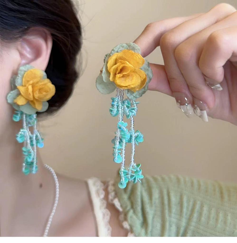 Silver Needle Heart Resin Flower Mesh Earrings: Luxurious, Sweet, Fresh, and Elegant Mori-Style Women's Jewelry