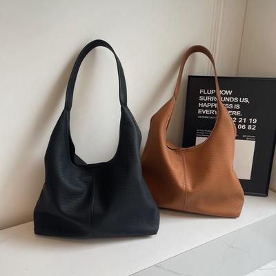 Lässiger Wind Tragetasche mit großem Fassungsvermögen Herbst neue Tasche Damen einfache Schultertasche Pendler Achseltasche