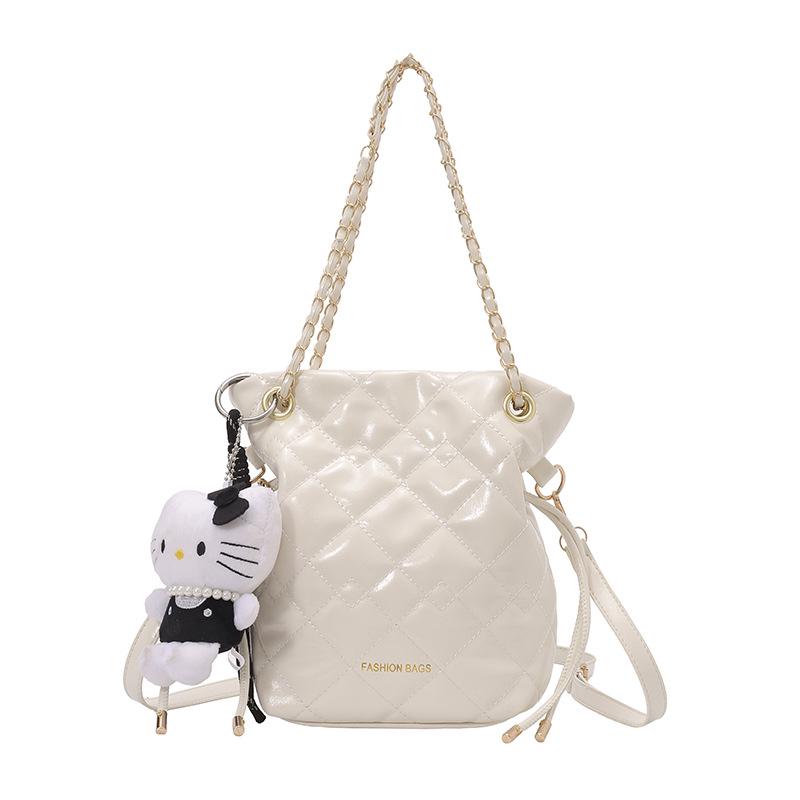 Versatile Women's Fashion Bucket Bag for Daily Commute and Office Use