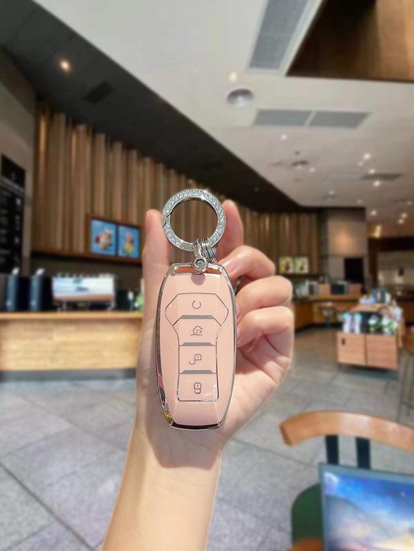 BYD Song Plus Key Cover & Diamond Bear Pendant Keychain