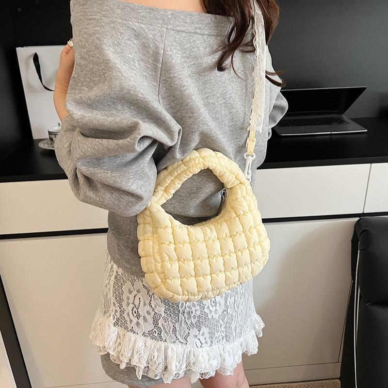 Hand Carry Small Square Bag Women's New Casual Light Casual Commuting Shoulder Messenger Bag