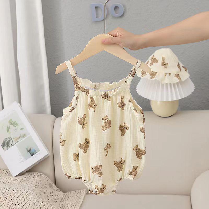

Summer Romper: Trendy Infant Girl Suspender Onesie 73 cm