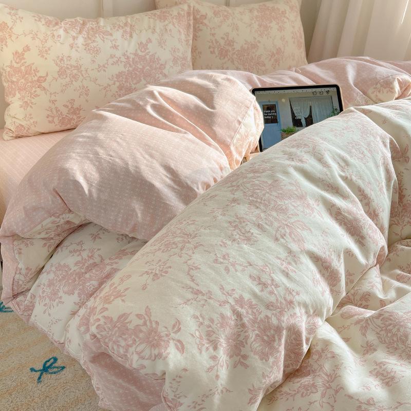 New Pure Cotton Cute Printed Bedding Sets Cartoon Nude Sleeping Skin Friendly Comforter Set Adult Bedsheet Kit for All Seasons