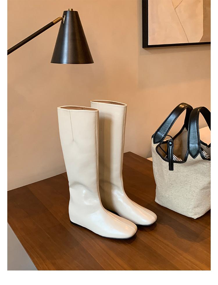 Grape mother autumn and winter new inner height increase 4cm~ versatile square round head flat bottom inner height increase medium boots women's kn