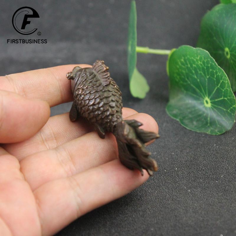 Metal Copper Fish Figurines Miniatures Antique Feng Shui Desktop Ornament Craft Simulation Carp Tea Pet Home Decoration Accessor