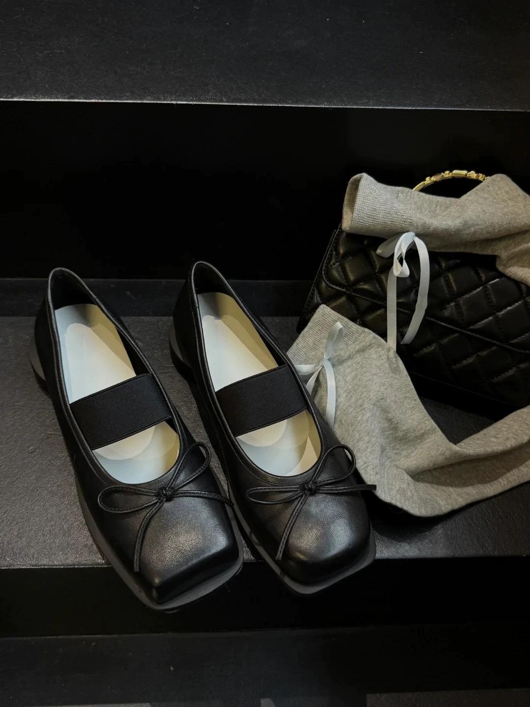 

Cowhide version~ French square head bow light mouth flat sole shoes women s 2025 autumn word belt Mary Jane women s shoes 40 чорний