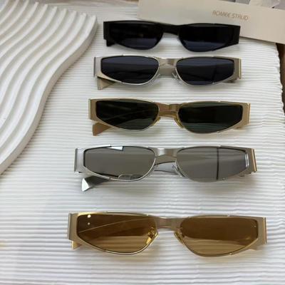 Occhiali da Sole Quadrati da Donna High-End Anti-UV con Montatura in Metallo 2025