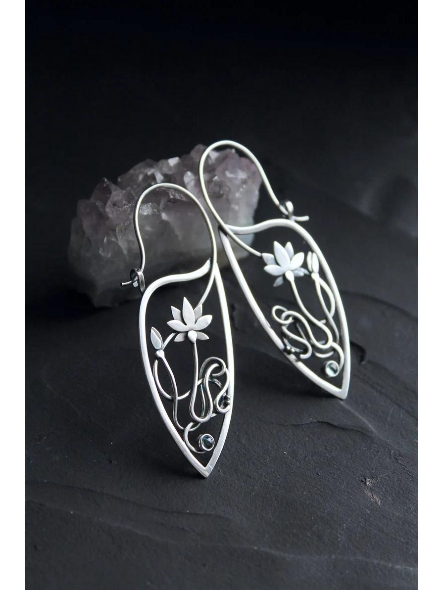 

Серьги Hecheng Floral Hollow: Нишевый дизайн в старинном стиле с бриллиантами, элегантность высшего класса для женщин зелёный