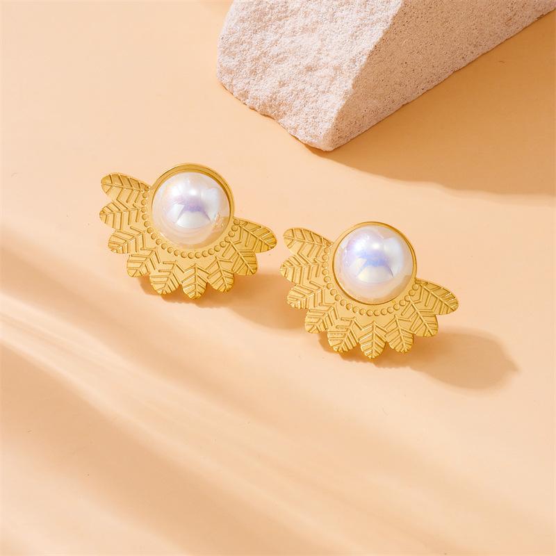 Gold Plated Stainless Steel Leaf Pattern Imitation Pearl Stud Earrings золотой