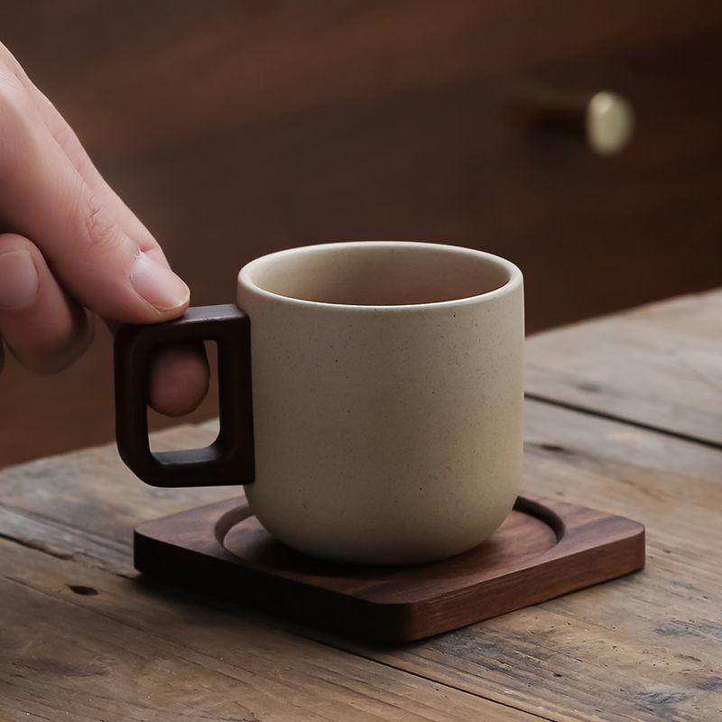 Creative Stoneware Coffee Cup and Saucers Delicate Ceramic Latte Coffee Mug Continental Afternoon Camellia Flower Tea Cups Gifts