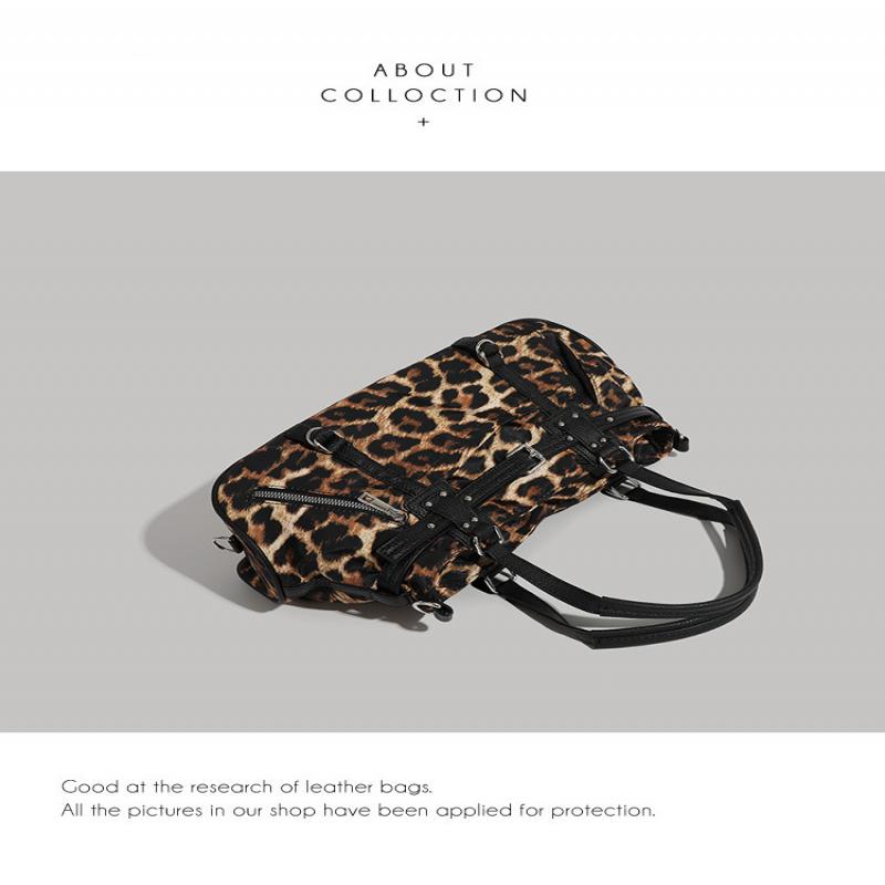 Sweet Cool Biker Underarm Bag for Girls, Small Design Street Style Crossbody Bag, Large Capacity Commuter Shoulder Bag