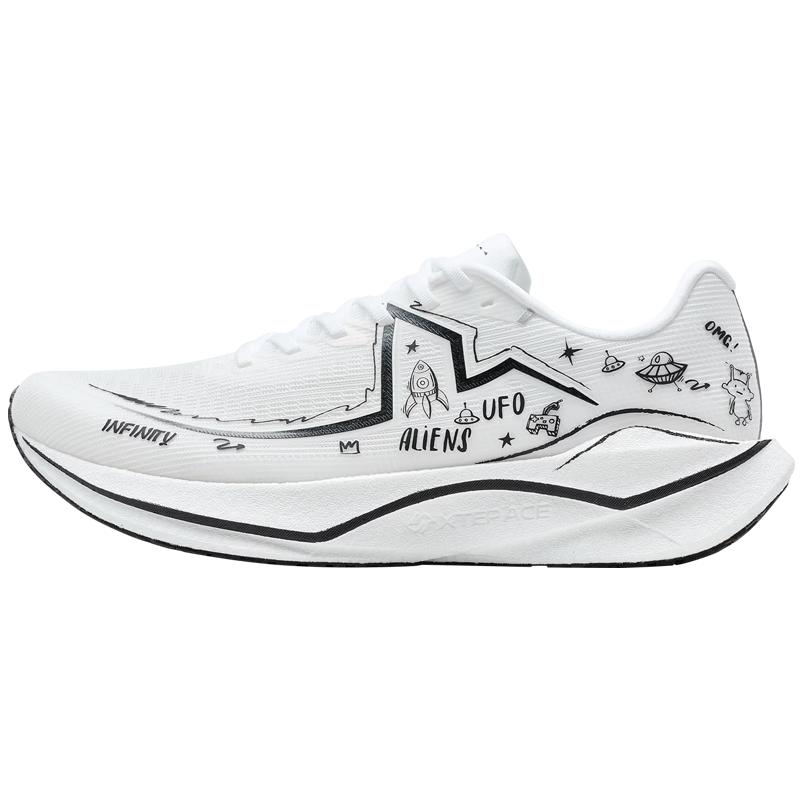 

Xtep Dreamer 360X 3.0 Carbon Plate Running Shoes 40