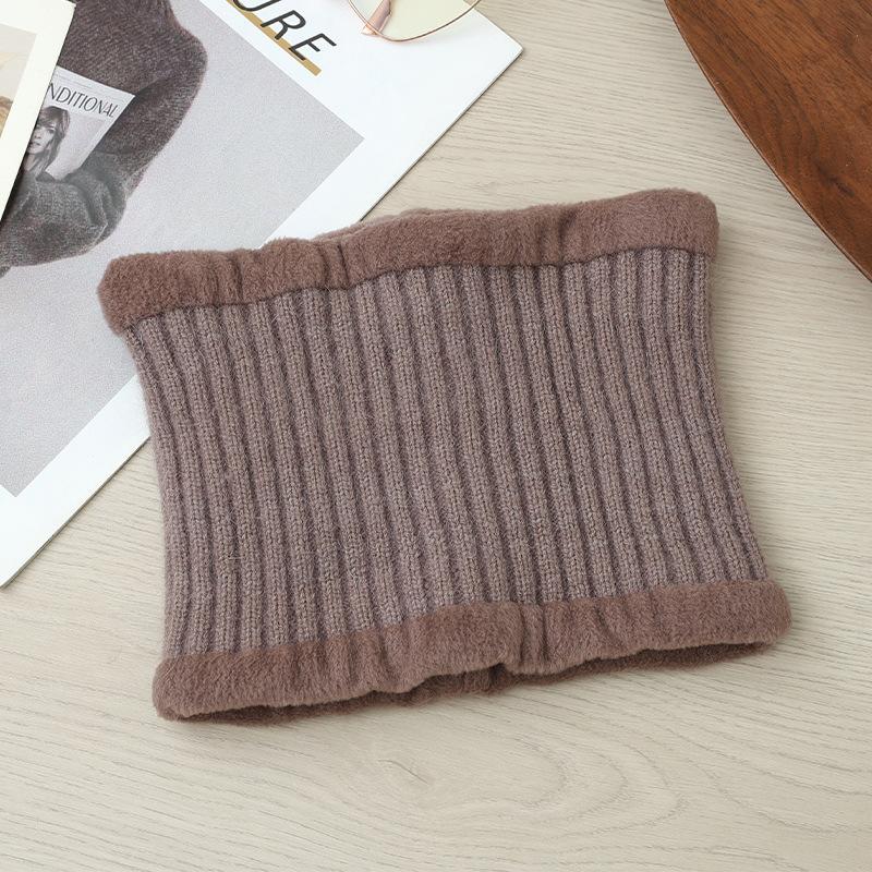 Autumn and Winter Hat for Women with High End Temperament Mother Hat Fashionable Versatile Knitted Hat Windproof Ear Protection Warm Hat