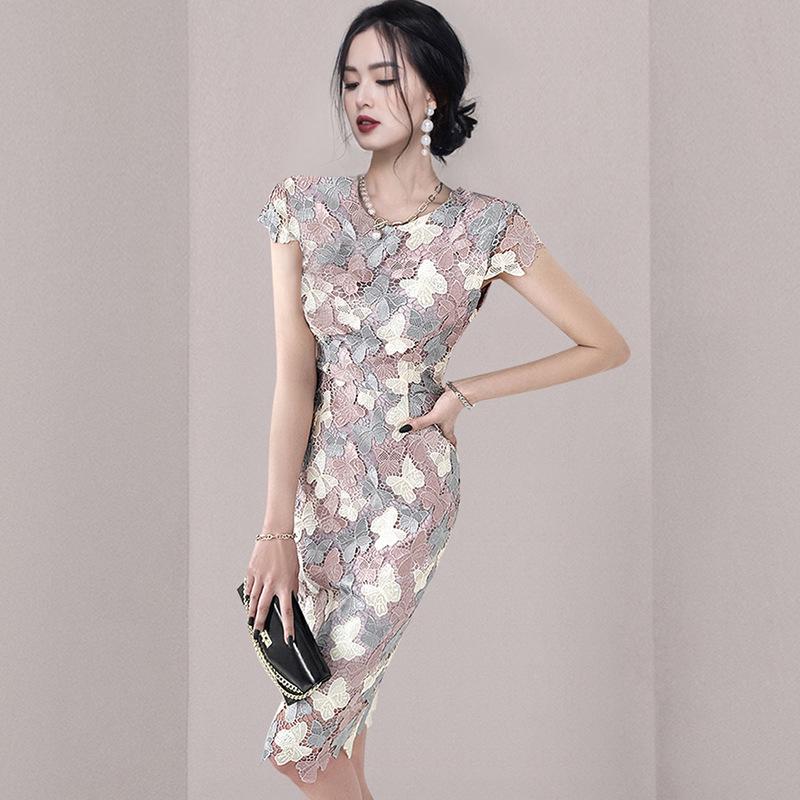 Sommer-Blumen-Spitzenkleid 2025 mit Rundhalsausschnitt - Figurbetont, Mittellang, Farbblock-Design