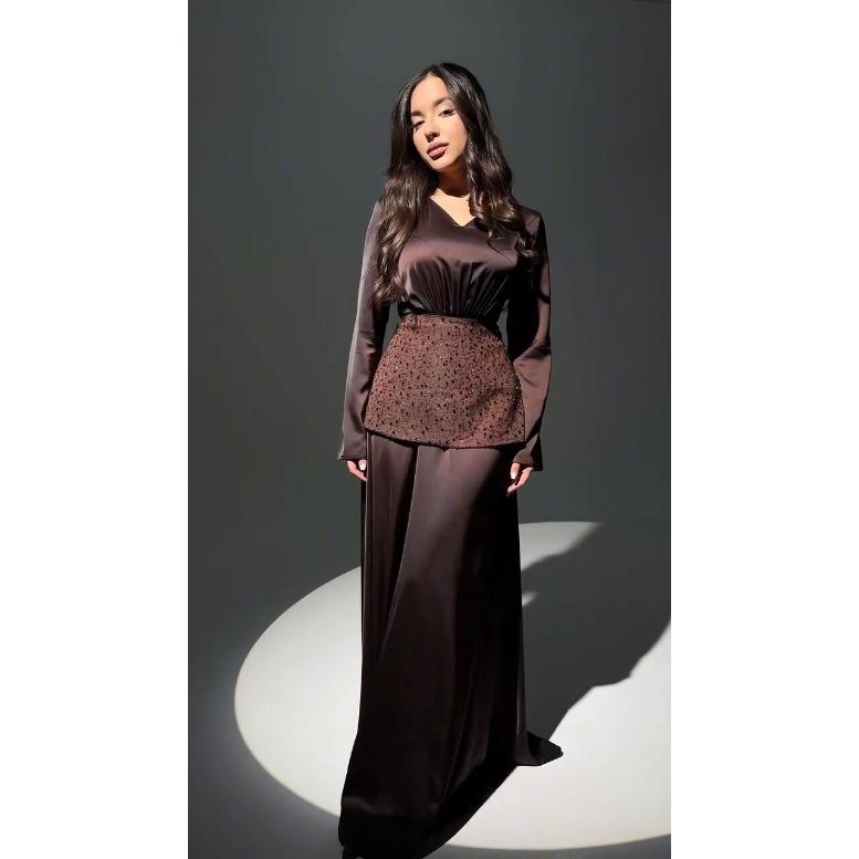 European and American Women's Clothing Spring New Temperament Elegant V-neck Sequined Apron Satin Dress Dress