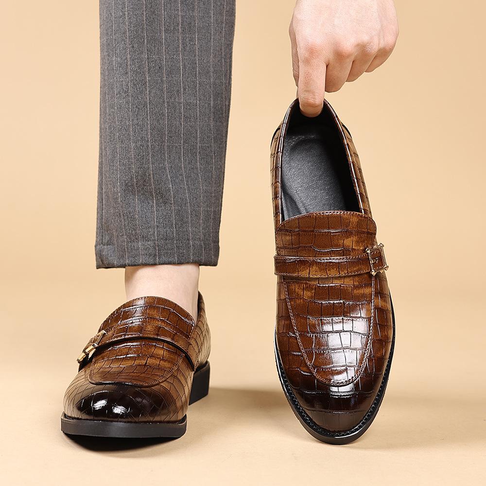 Leather shoes men's fashion casual beanie shoes crocodile pattern men's British pointed head large size 48