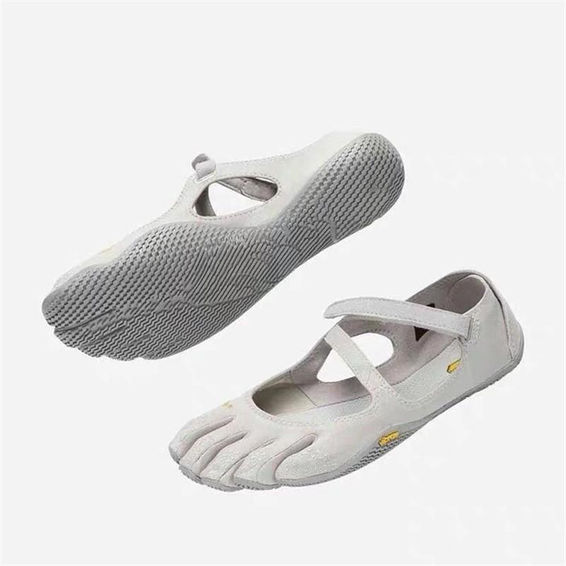 Barfuß-Stil Indoor Fitnessschuhe Yoga Pilates Tanztraining Rutschfeste Gummisohle Atmungsaktives Mesh-Futter