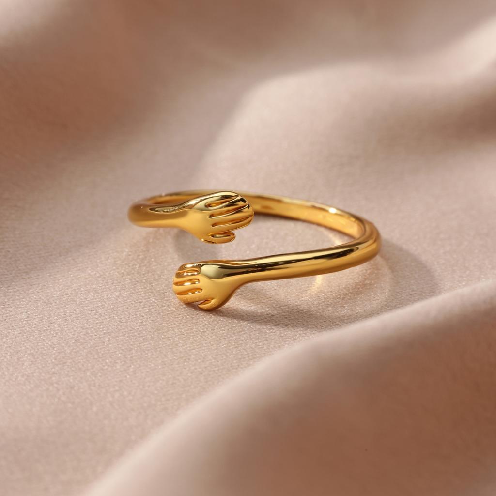Gothic Hug Hands 18K Gold-plated Anti Fading Rings for Women Mom Stainless Steel Ring Punk Party Jewelry 2026 Accessories Gifts