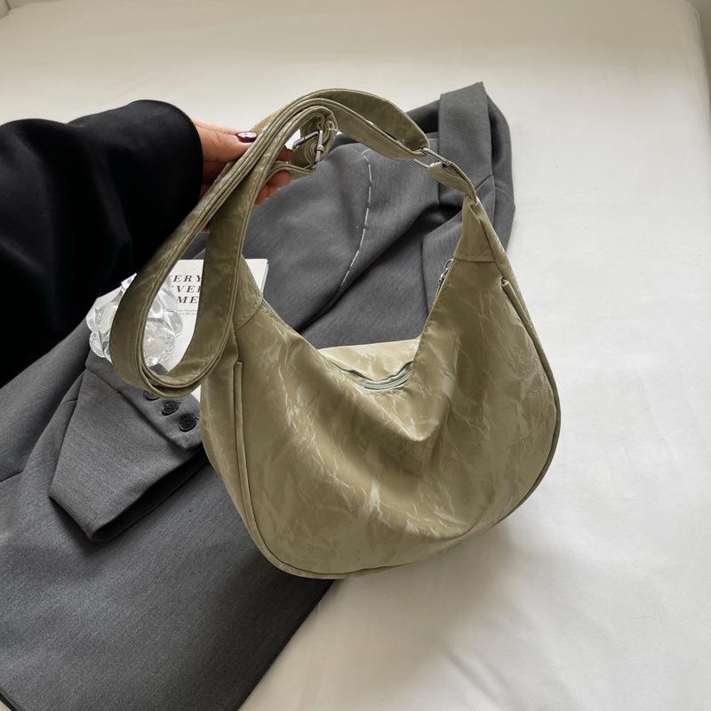 

Premium bag women s 2025 new summer large-capacity shoulder bag fashion work messenger bag dumpling bag зелёный