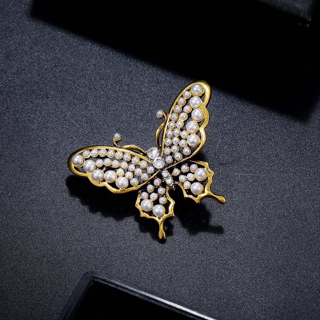 Premium Sense Alloy Pearl Butterfly Brooch Women's Summer Anti-light Accessories Men's Hat Decoration Pin Wholesale Jewelry