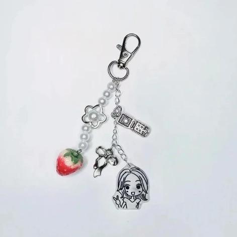 Anime NANA Keychain Handmade Alloy Sweet Cool Style Oosaki Nana Komatsu Nana Strawberry Decorative Accessories Ornament