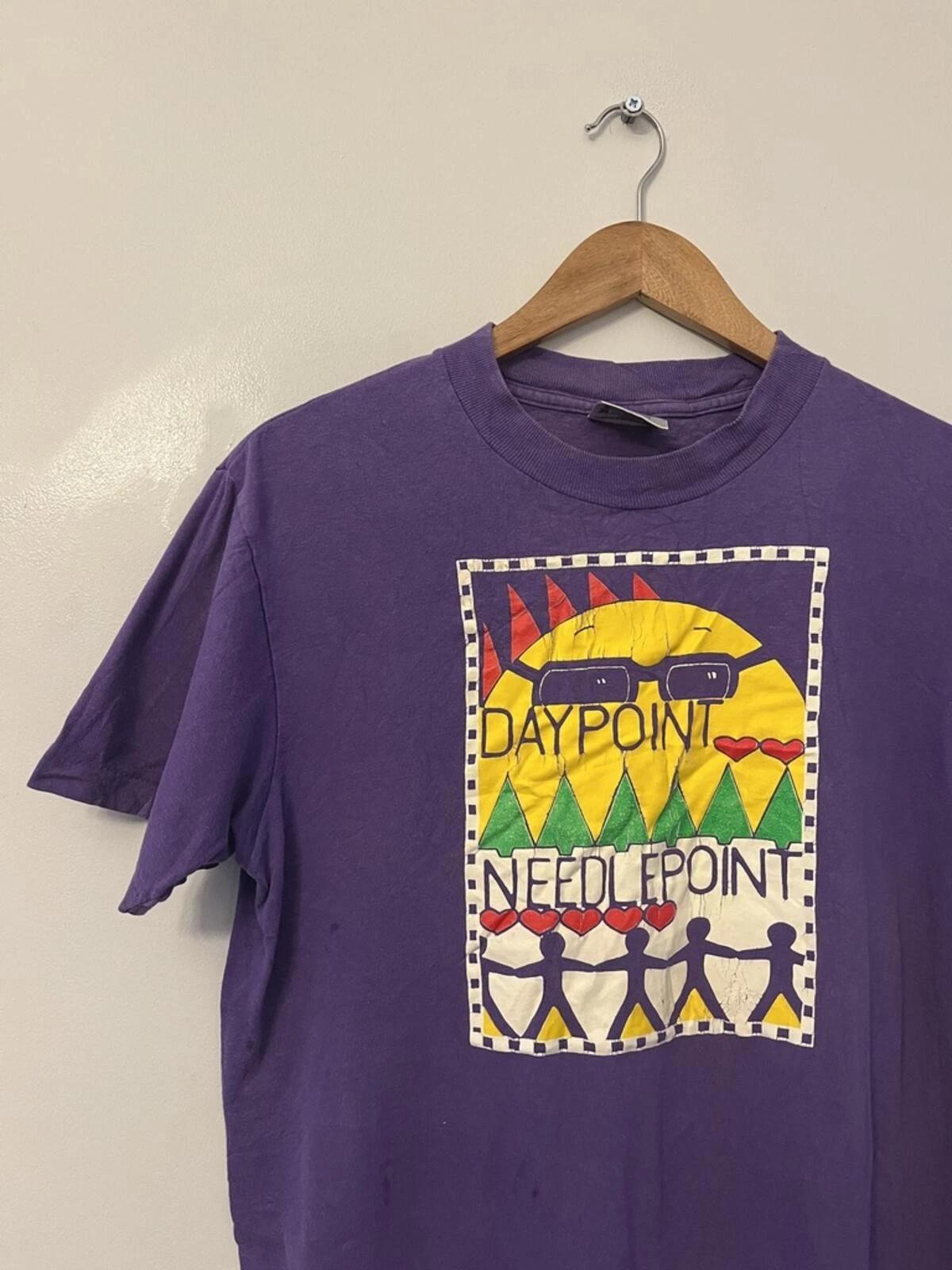 Vintage Daypoint Needlepoint T Shirt Medium Purple Single Stitch USA 2XL