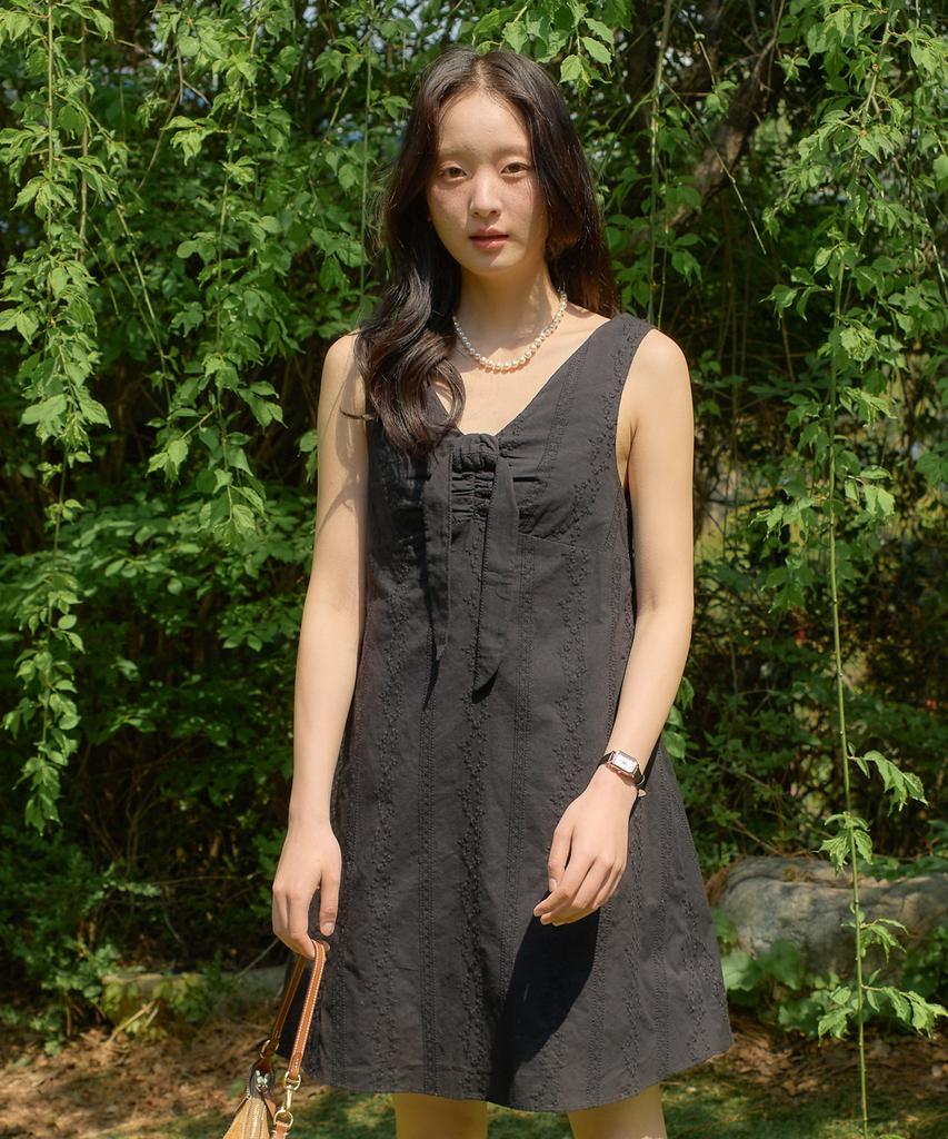 Salon De Yon Hampton Ribbon Mini Dress_ Black