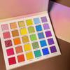 Palette Ombretti Arcobaleno: Tonalità Perlate, Opache e Glitterate per il Trucco da Palcoscenico