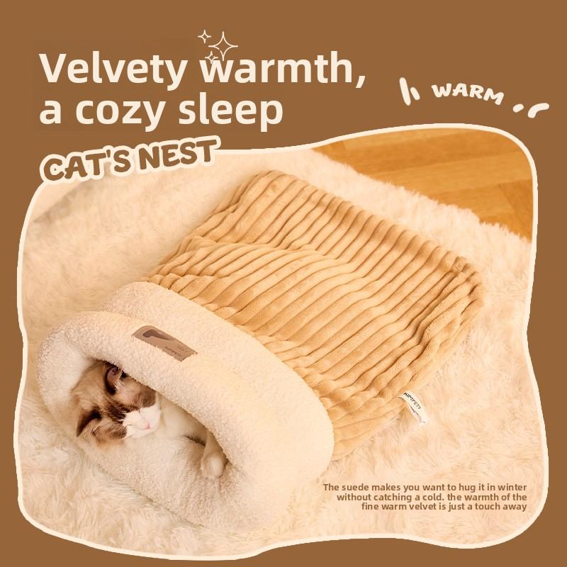 Winter cat bed, cat warm sleeping bag, cat sleeping in the blanket, warm and comfortable for cats, dog bed, pet supplies