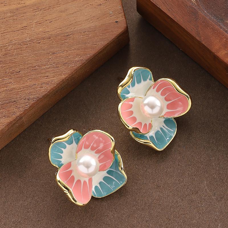 Mori sweet exquisite pastoral enamel drop glaze three-dimensional flower pearl earrings light luxury temperament high-end earrings