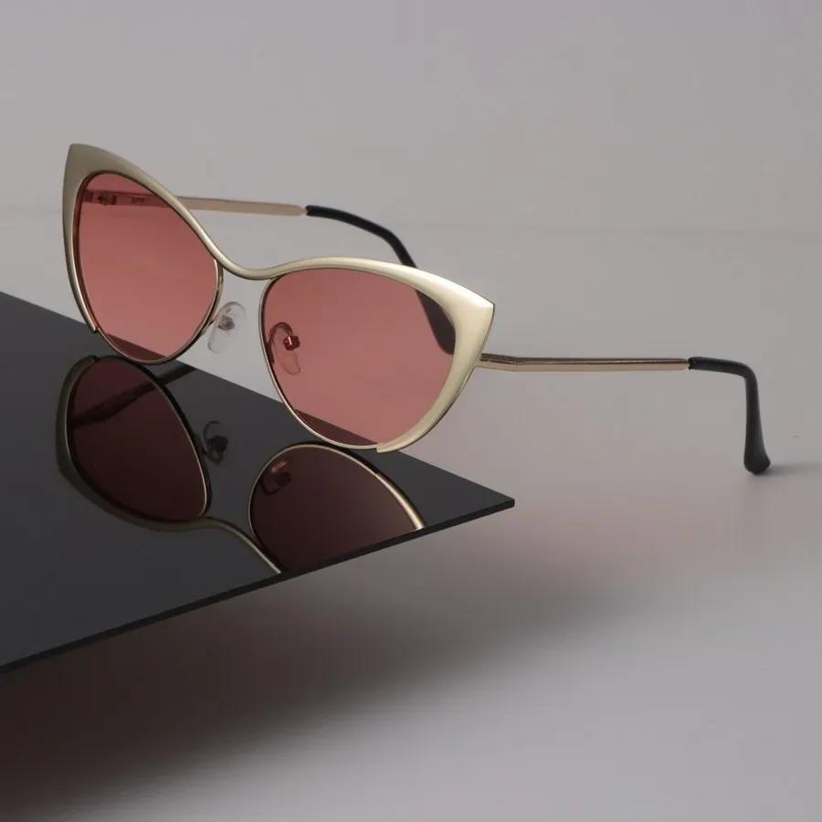 

Retro Mirror Cat Eye Sunglasses Women Men Designer Sun Glasses Fashion Female Male Casual Colors Other