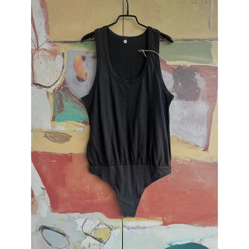 

Оригинальный заказ внешней торговли FRE * E People Футболка без рукавов Европейский и американский сексуальный комбинезон на бретелях Эластичный Облегающий жилет Black pure color Default Flaw XS