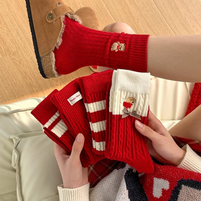 Female Autumn and Winter New Year Festival Sweet Cotton Dark Grain Cloth Mark Good Luck In Red Tube Socks