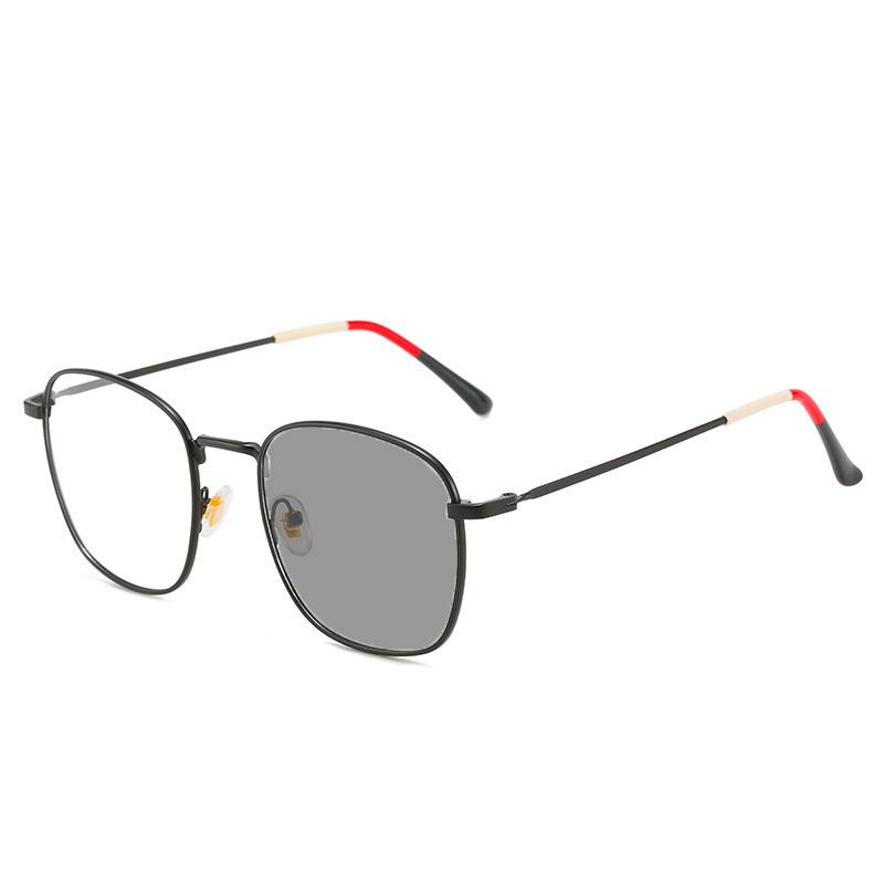 Anti Blue Light Glasses Women Men Classic Square Eyeglasses Frames Transparent Computer Glasses Pochromism Oculos Feminino