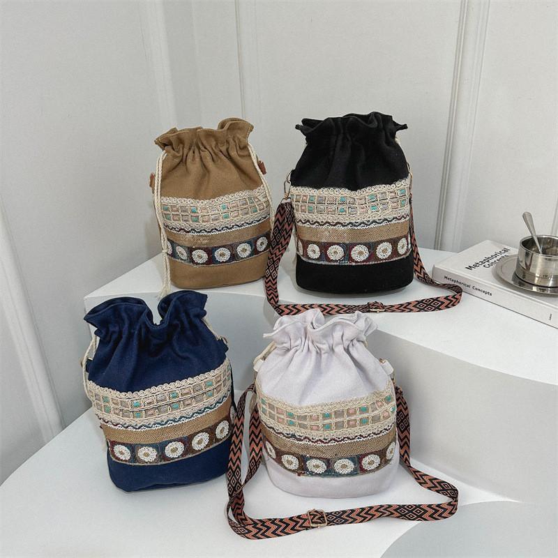 Women's 2024 New Vintage Casual Ethnic Style Bucket Bag Street Fashion Contrast Color Shoulder Bag