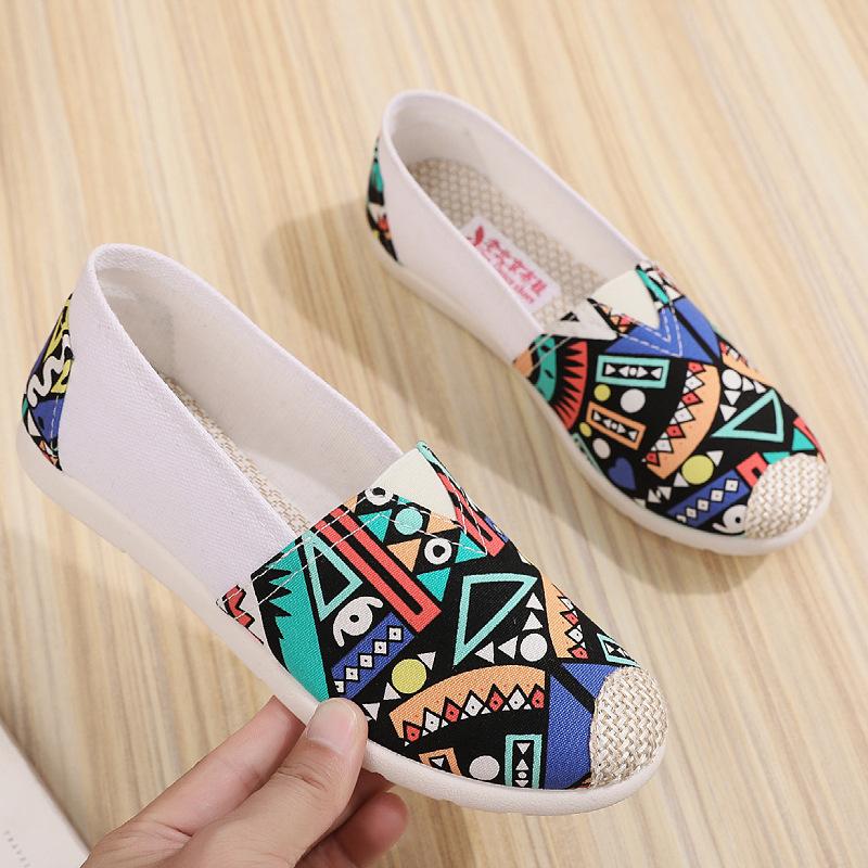 

2025 ****** and autumn new old ******* cloth shoes canvas shoes non-slip s**t-soled mother shoes casual women s shoes lightweight white 41