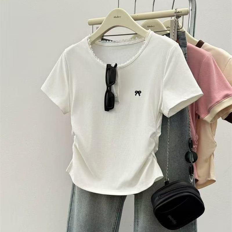 

women lace trim u-neck t-shirt short sleeve side ruched casual solid color tee with bow embroidery S белый