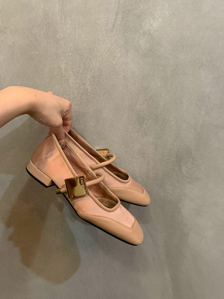 

МОДНЫЕ французские туфли Мэри Джейн, женские весенне-летние туфли на плоской подошве, новые темпераментные туфли-лодочки на толстом каблуке с квадратной головкой и неглубоким носком 40