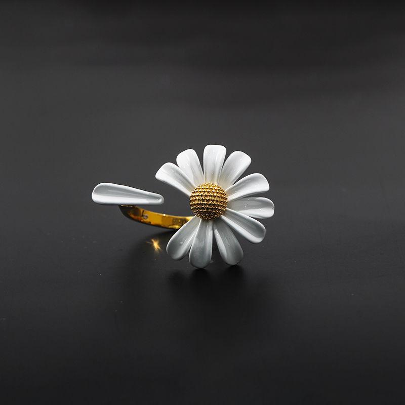 Nature Inspired Daisy Alloy Earrings With Unique Asymmetric Design For Women
