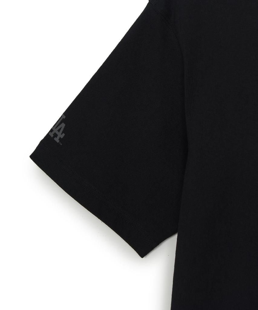 Emelbi Serif Lettering Semi-Oversized Short Sleeve T-Shirt La (Black)