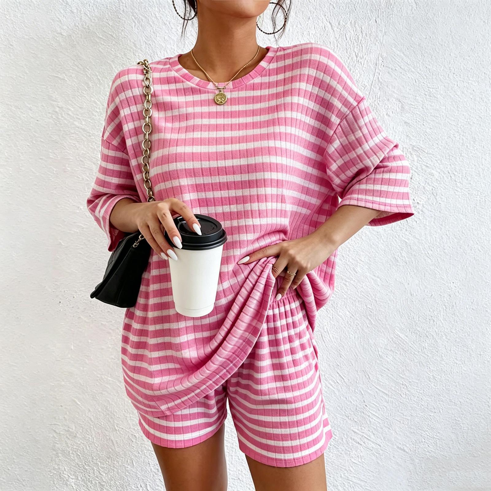 

Women s Striped Ribbed 2 Piece Outfits, Neck Short Sleeve Top And Elastic Waist Shorts Loungewear Set XL рожевий