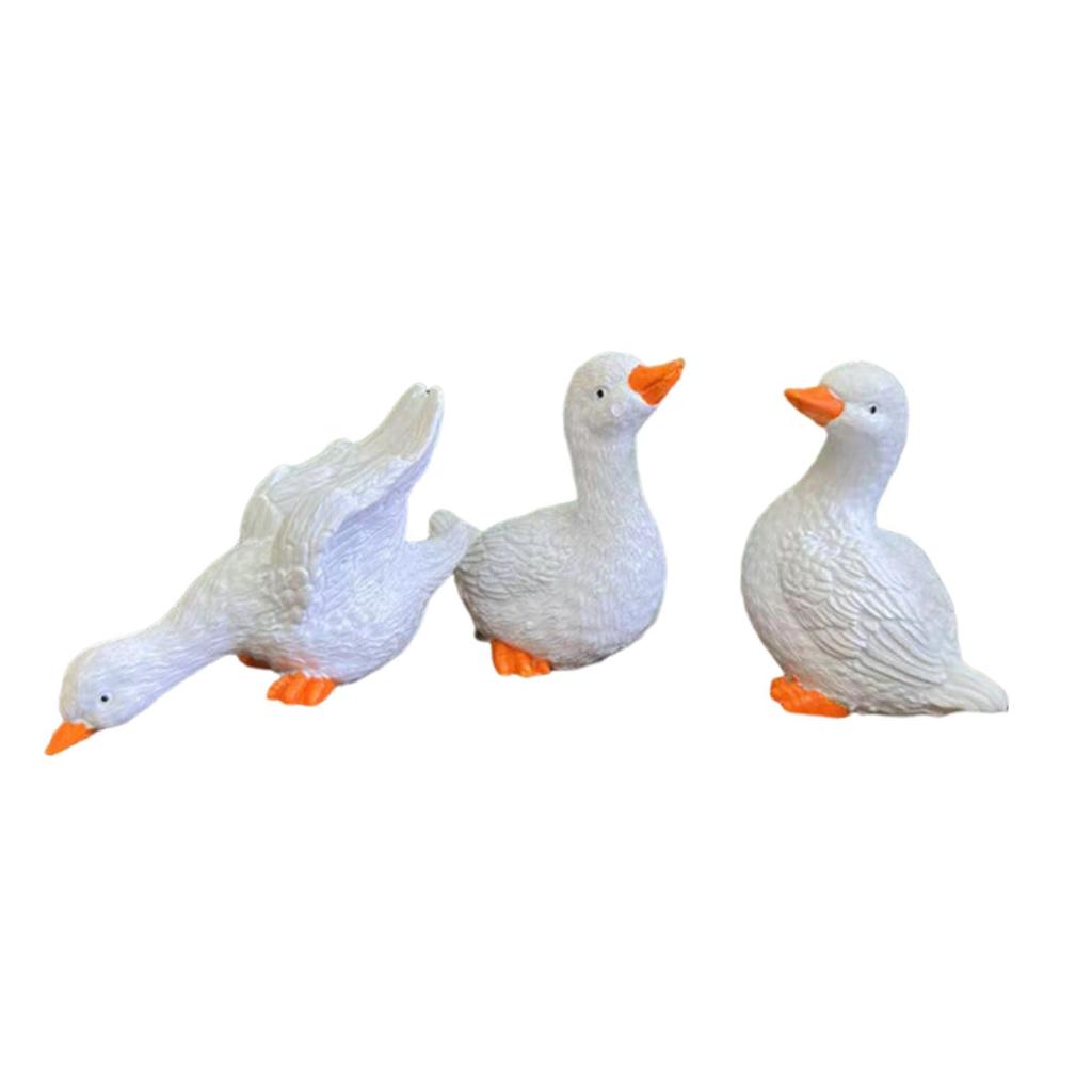 Garden Duck Statues Resin Animal Figurines Lifelike Goose Sculpture Yard Decorative for Outdoor Garden Decoration