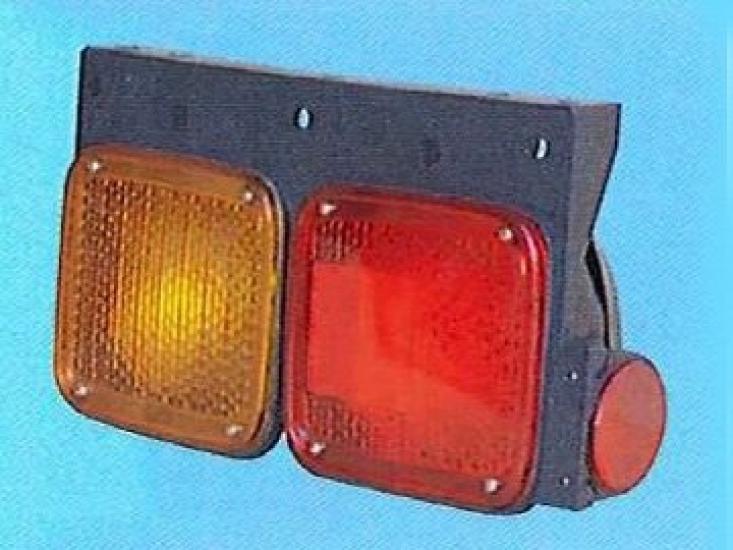 Dowa Truck Tail Light for Mitsubishi Fuso Compatible with OEM Part Number Replacement Part [Right] [24V] (1 piece) DS-0260, MC935217,